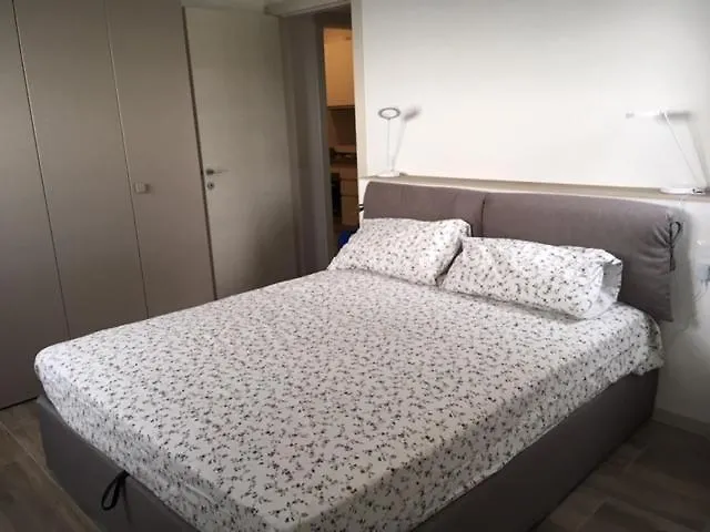 Apartment Casa Vacanze Como Brunate Italien